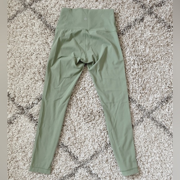 lululemon wunder under leggings - Picture 2 of 3